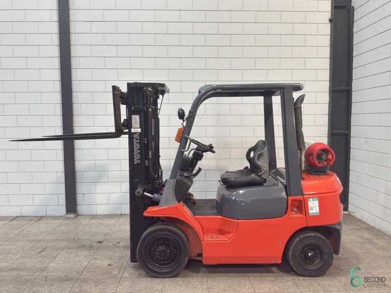 Forklifts LPG Toyota 7FGF25 2000