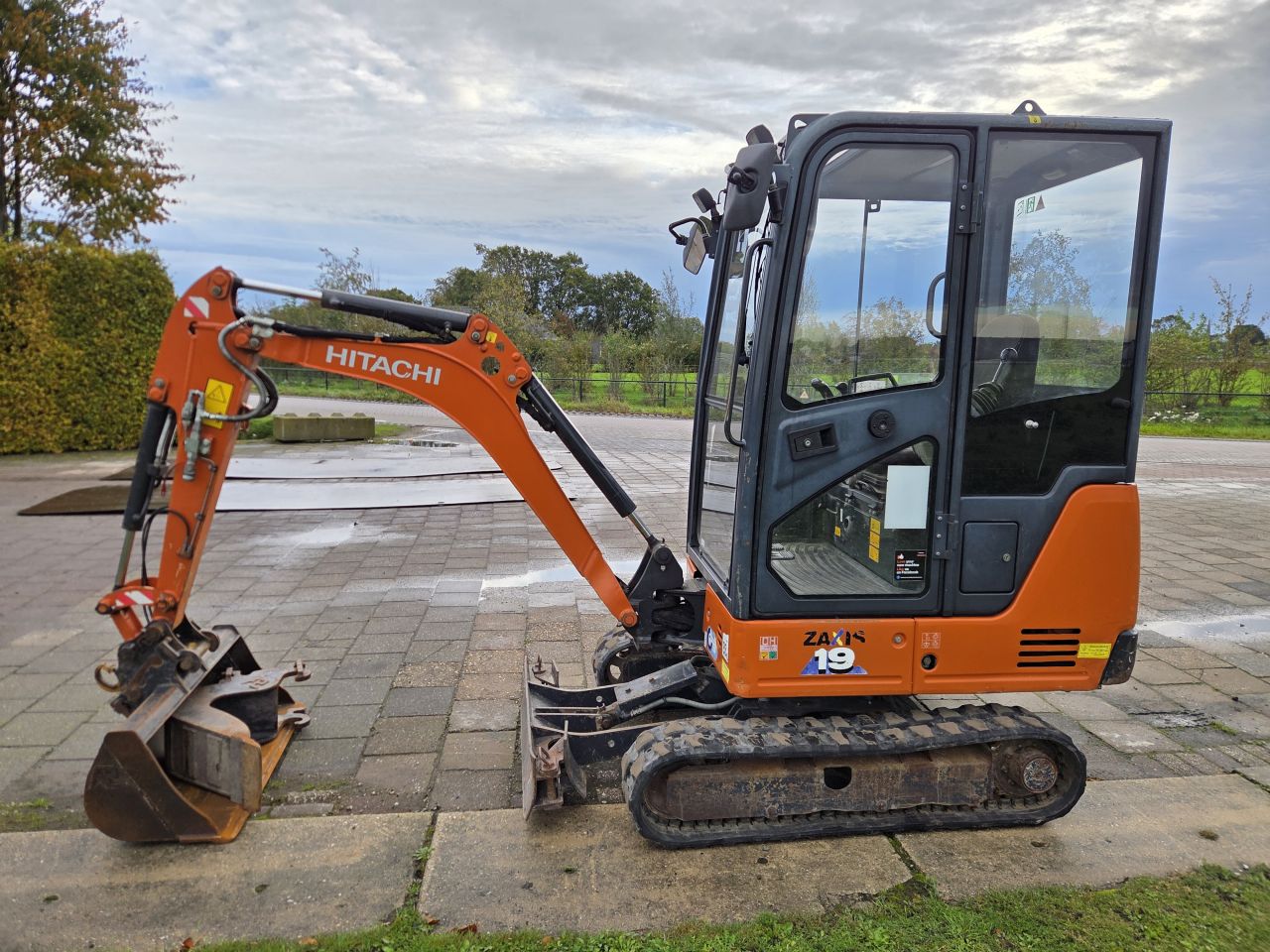 Hitachi ZX19-6 CR (2020) minigraver