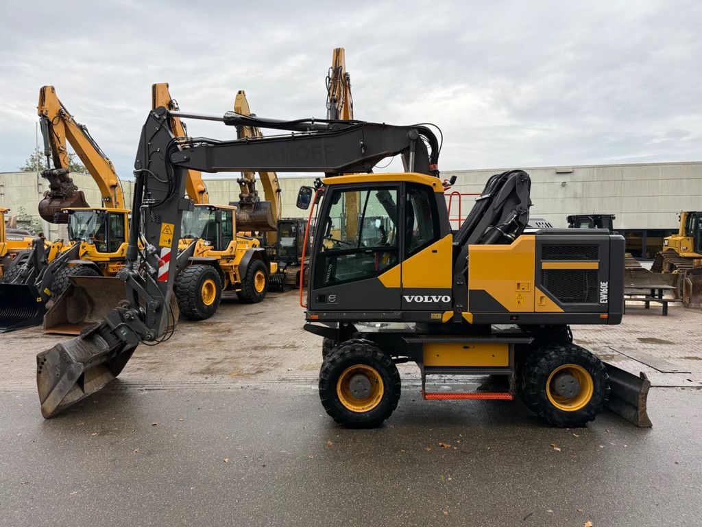 Volvo EW160E