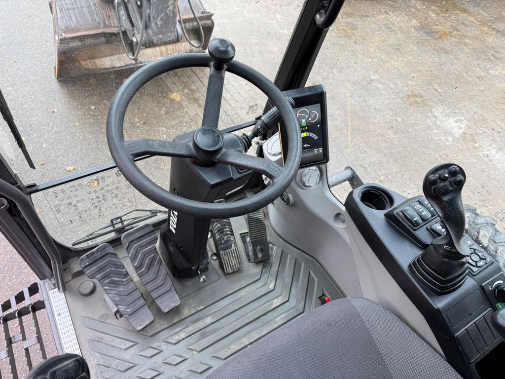 Volvo EW160E