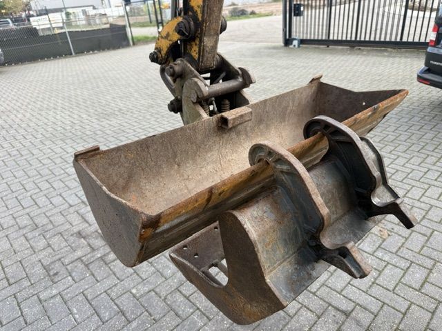 Takeuchi TB016 bj05 1.7T Minigraver Minikraan
