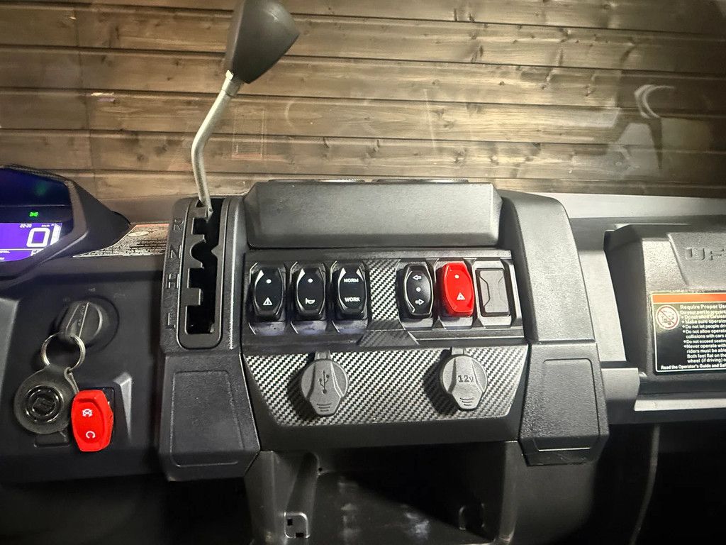 CFMOTO UFORCE 600 4x4 UFORCE 600 4x4 | DEMO | 4X4 | Fabrieksgarantie