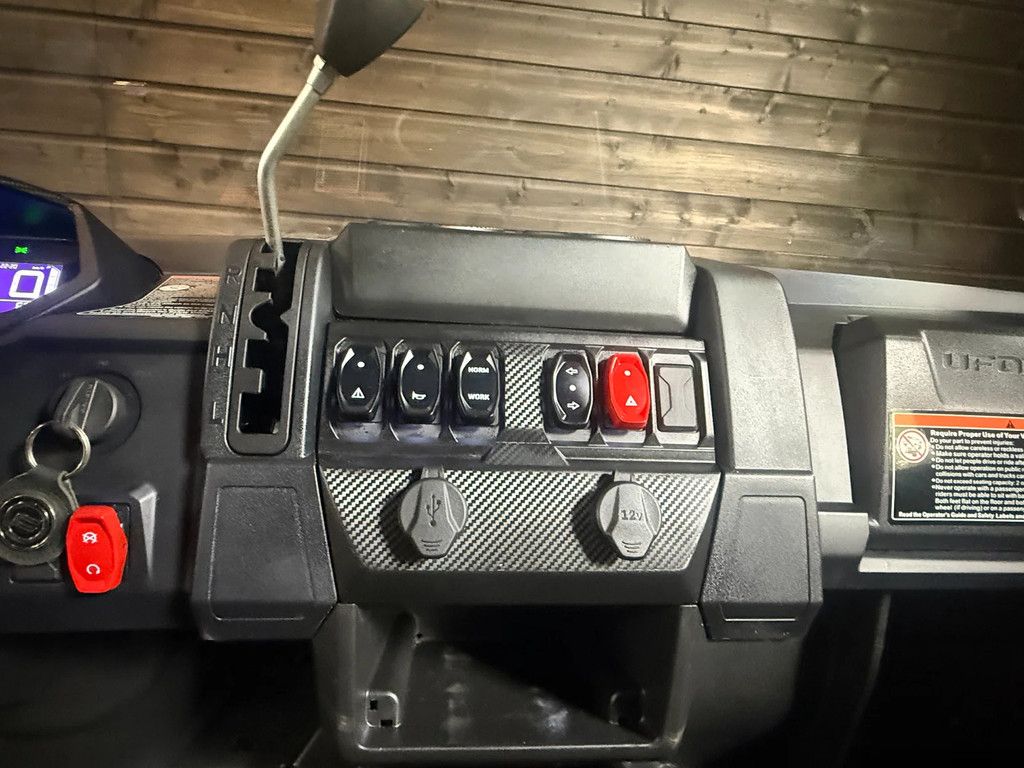 CFMOTO UFORCE 600 4x4 UFORCE 600 4x4 | DEMO | 4X4 | Fabrieksgarantie