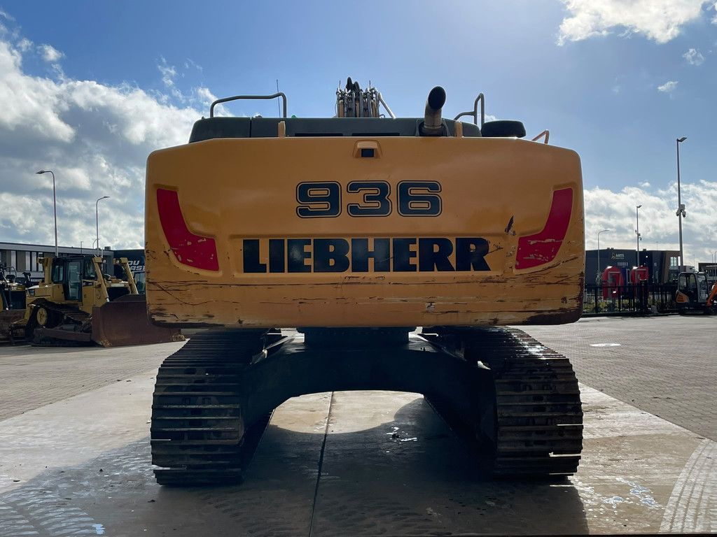 Liebherr R936NLC