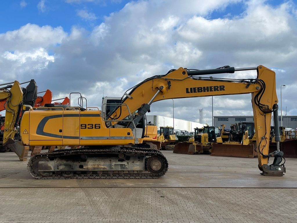 Liebherr R936NLC