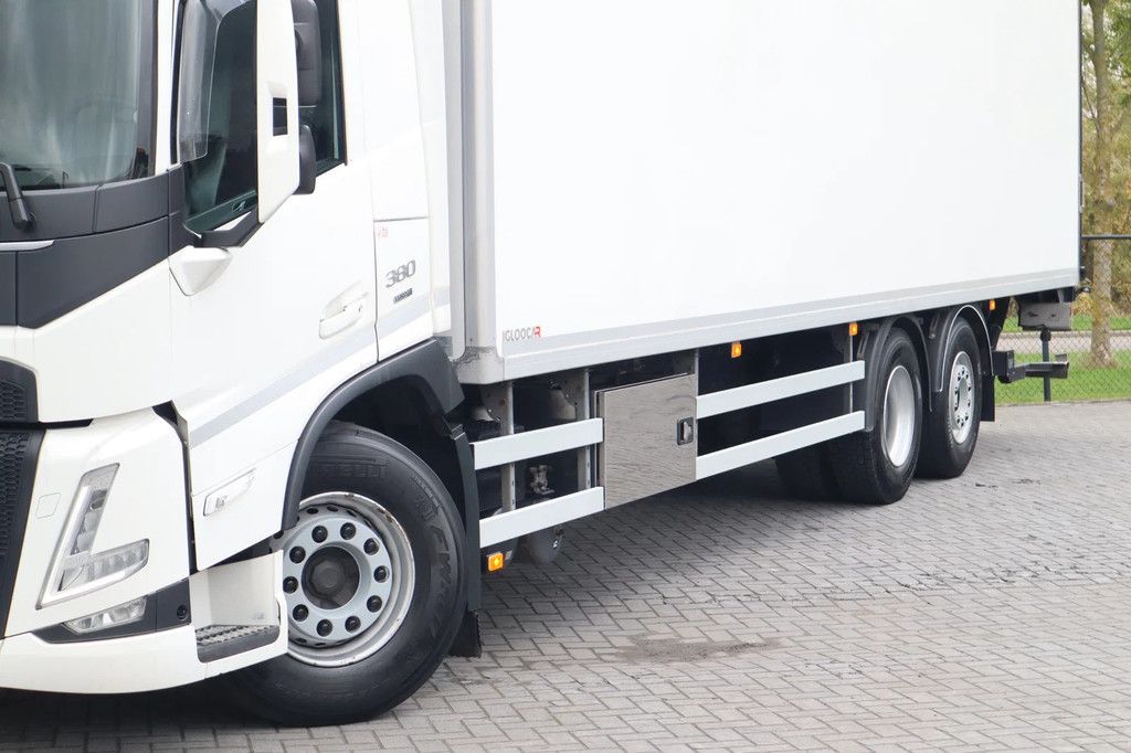 Volvo FM 380 6X2 | INSULATED + HEATING | 9.80 M BOX | EURO 6