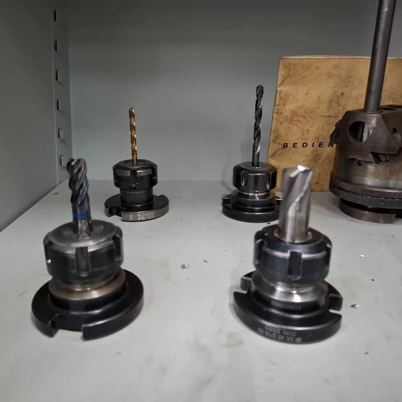 Overige Diverse gereedschapshouders – circa 33 stuks