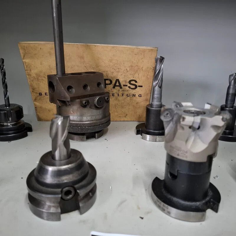 Overige Diverse gereedschapshouders – circa 33 stuks
