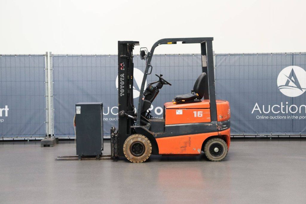 Toyota FBFMF16 Elektrogabelstapler 1600 kg 4,7 m 2001