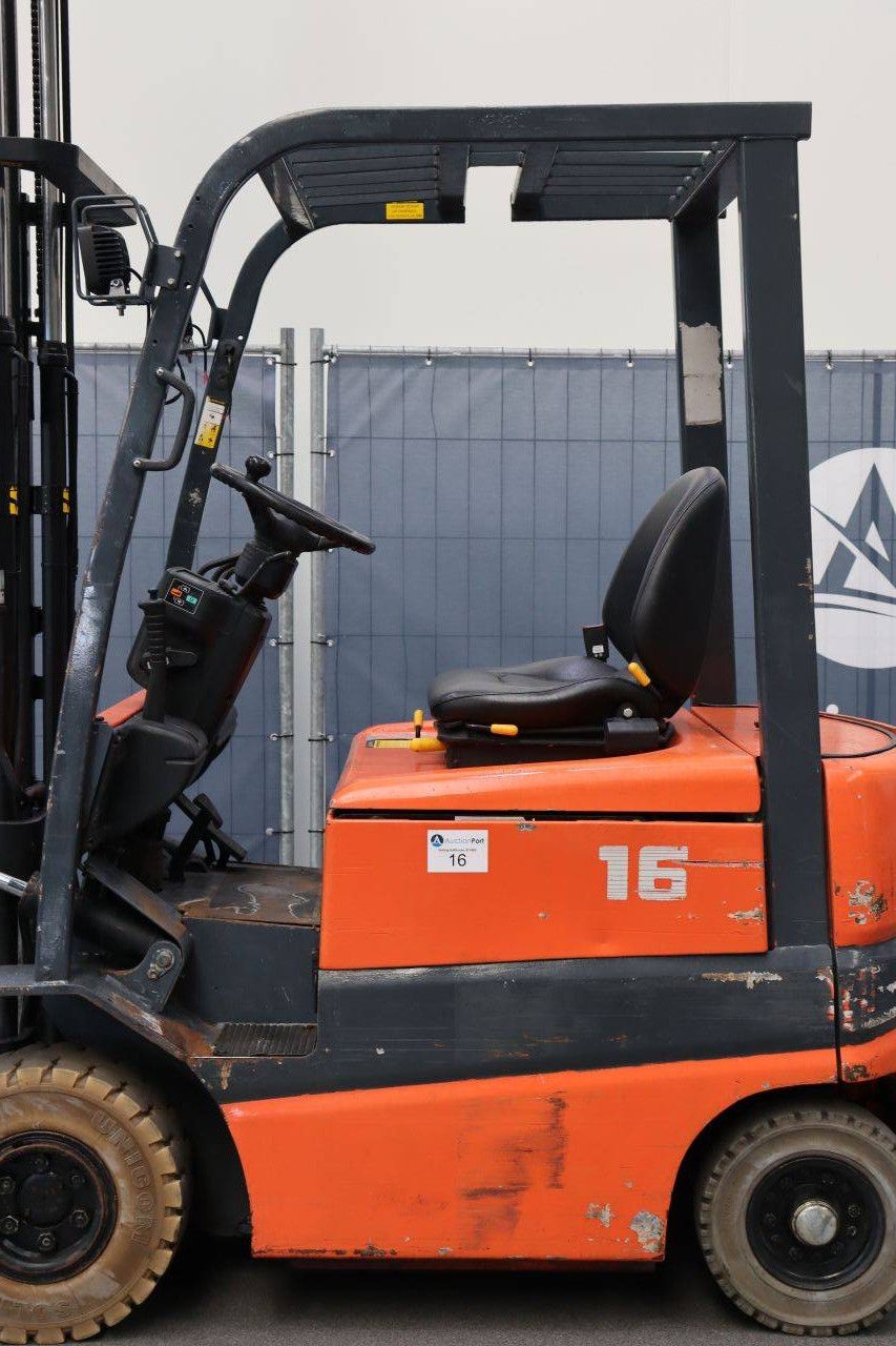 Toyota FBFMF16 Elektrogabelstapler 1600 kg 4,7 m 2001