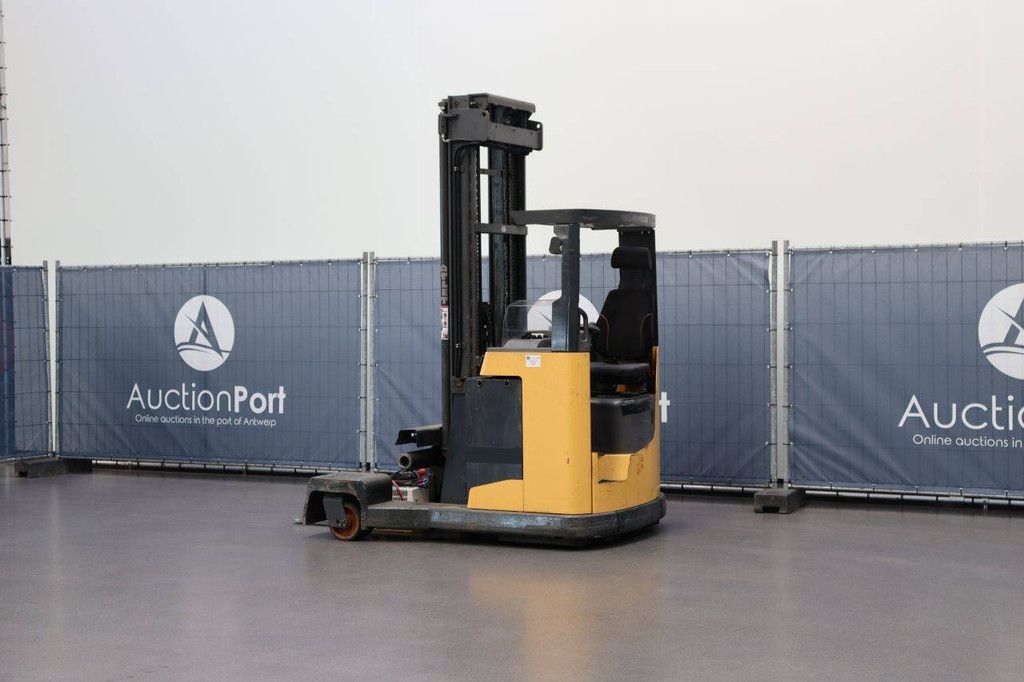 Atlet UFS250 Electric Reach Truck 2500kg 6.35m 2010