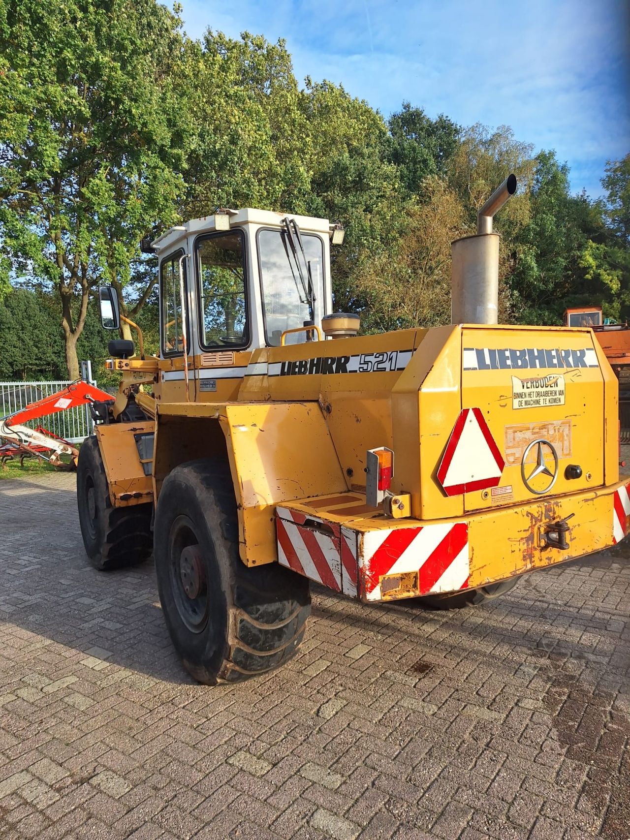 Te koop Liebherr L521