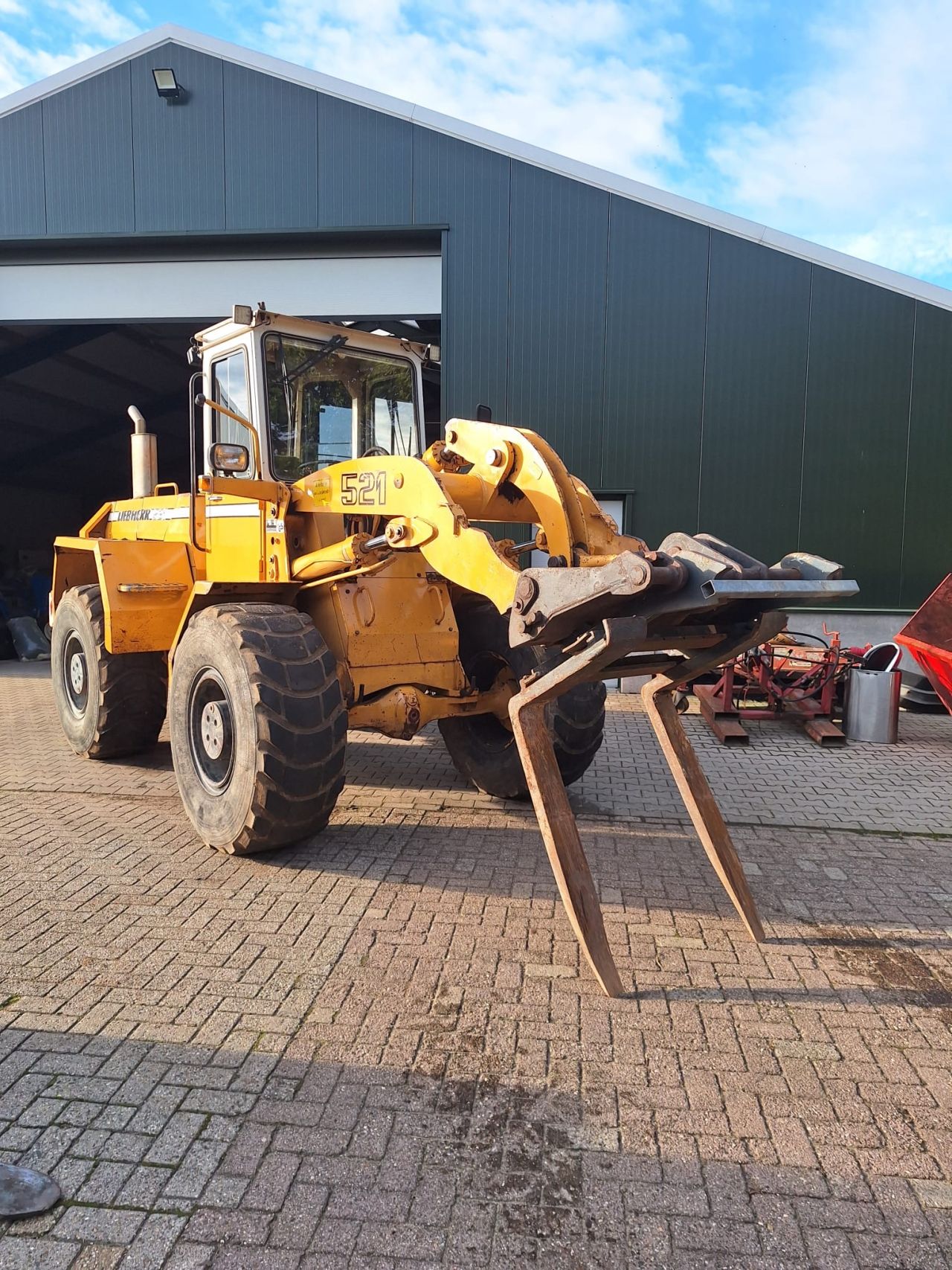 Te koop Liebherr L521