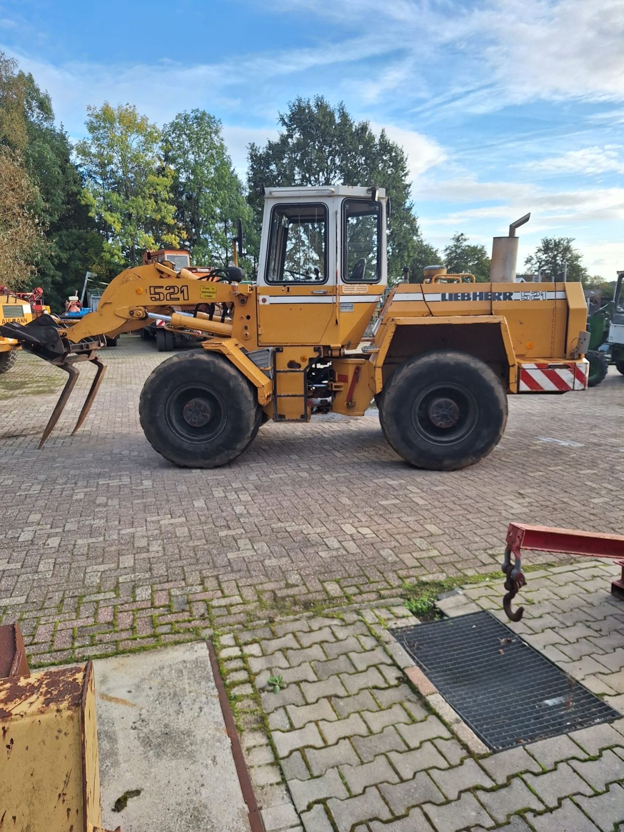 Te koop Liebherr L521