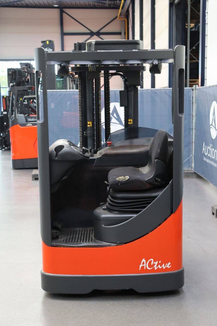 Linde R14 Electric Reach Truck 1400kg 5.09m 2005