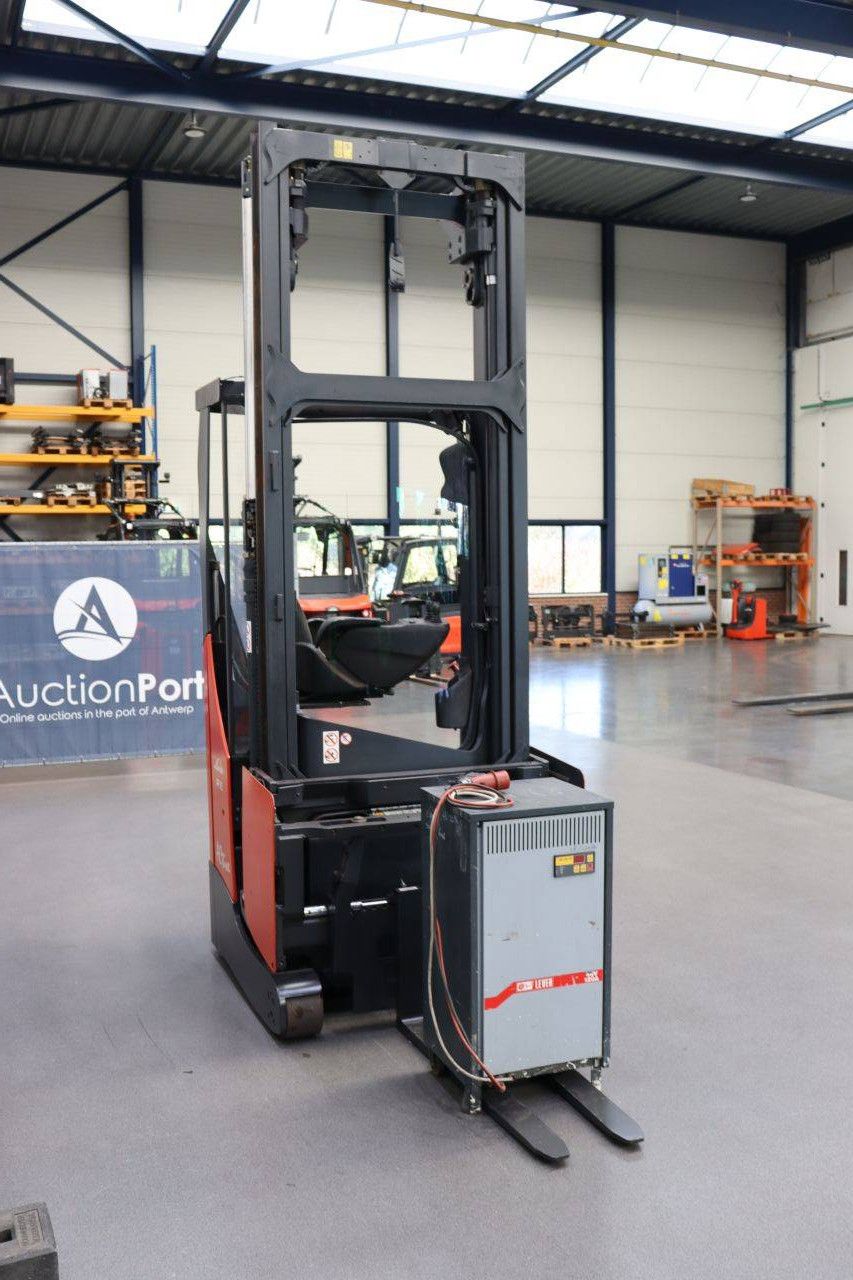 Linde R16X-03 Electric Reach Truck 1600kg 8.4m 2017