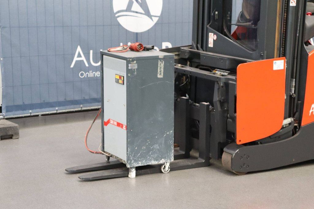 Linde R16X-03 Electric Reach Truck 1600kg 8.4m 2017