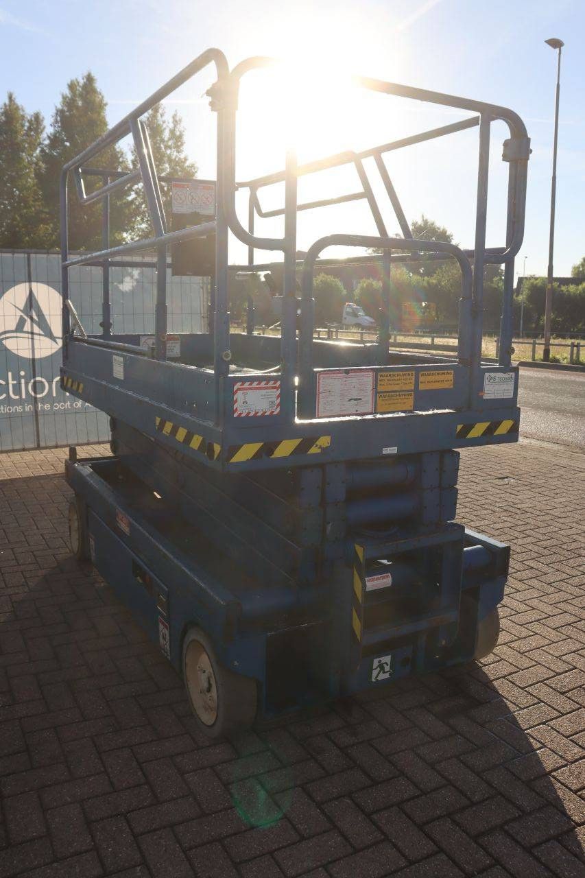 Scissor Lift Upright X26N Electric 9.92m 2000