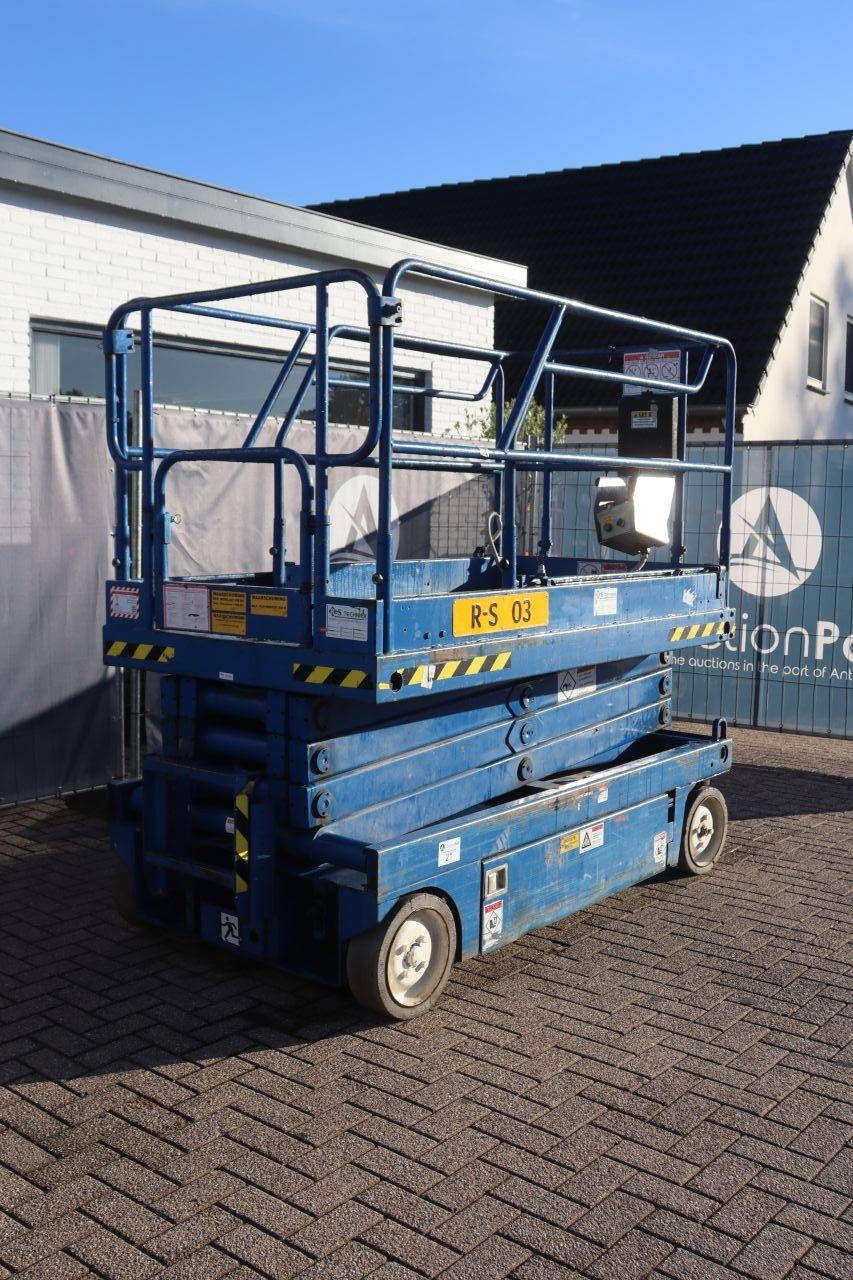Scissor Lift Upright X26N Electric 9.92m 2000