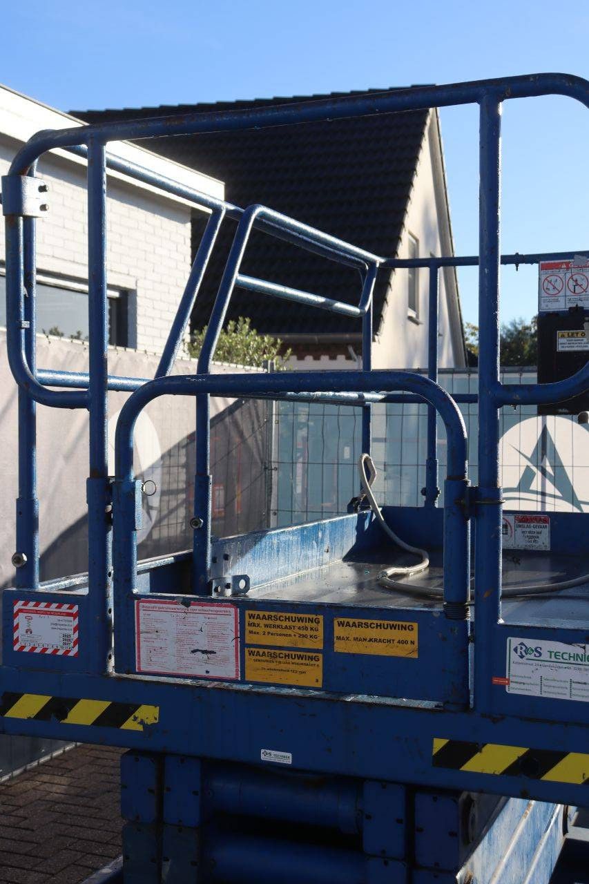 Scissor Lift Upright X26N Electric 9.92m 2000