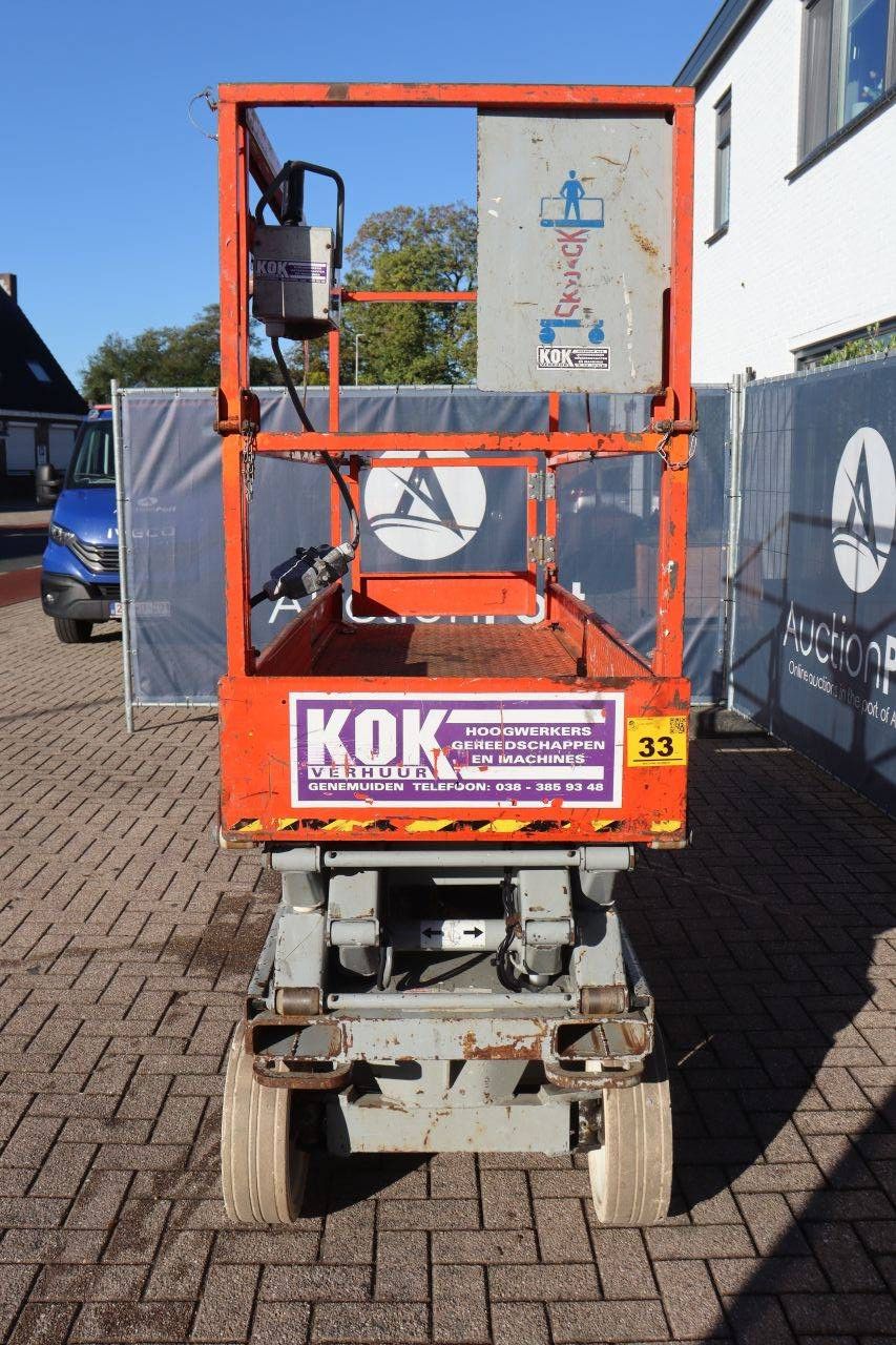 SkyJack SJ3220M Electric Scissor Lift 8.1m 2003