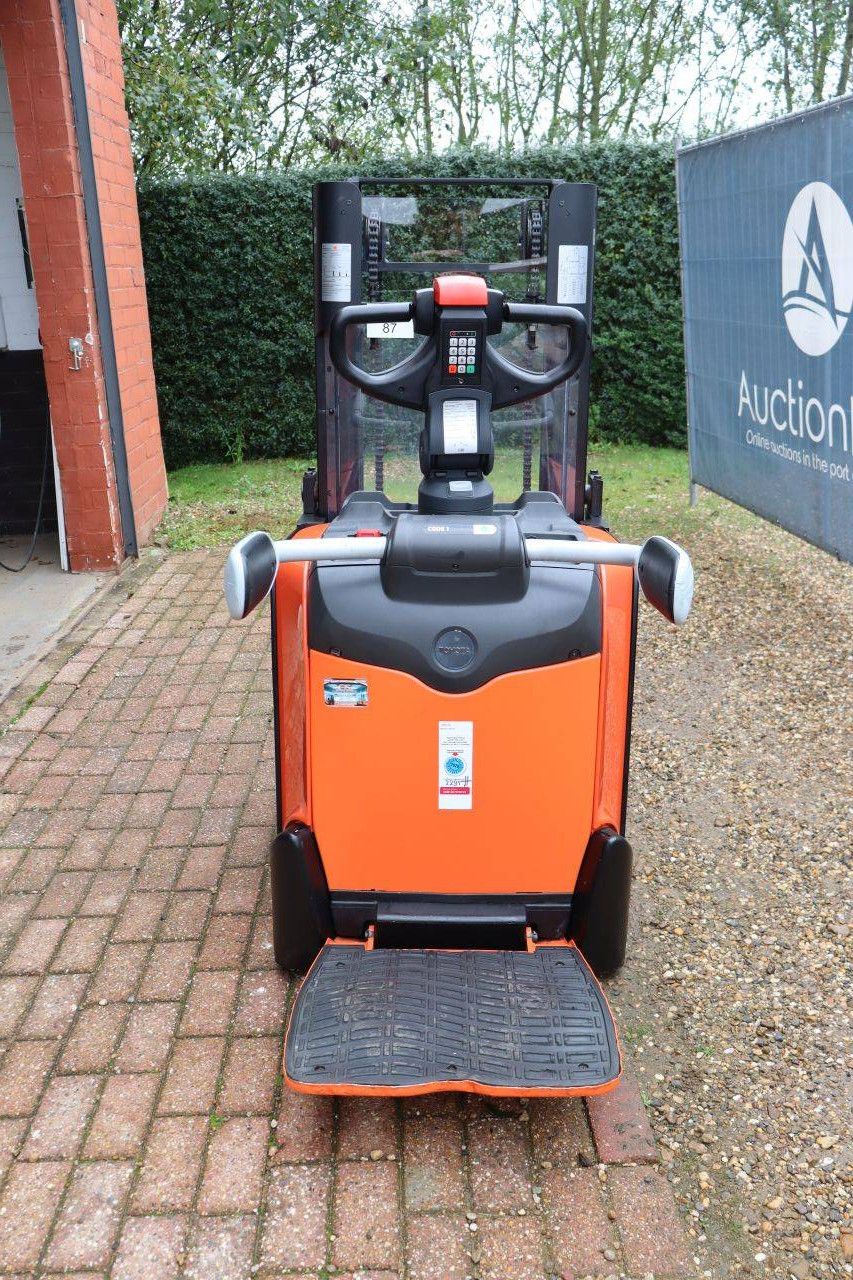 Toyota SPE200DN Electric Stacker 2000kg 2.1m 2018