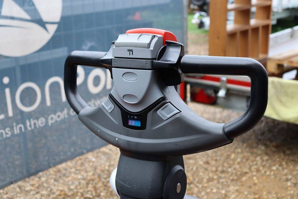 Toyota SPE200DN Electric Stacker 2000kg 2.1m 2018