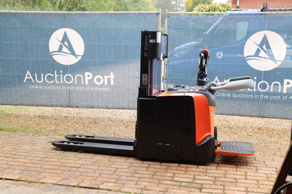 Toyota SPE200DN Electric Stacker 2000kg 2.1m 2020