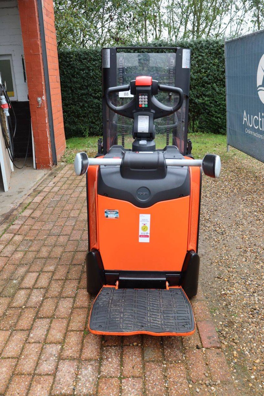 Toyota SPE200DN Electric Stacker 2000kg 2.1m 2020