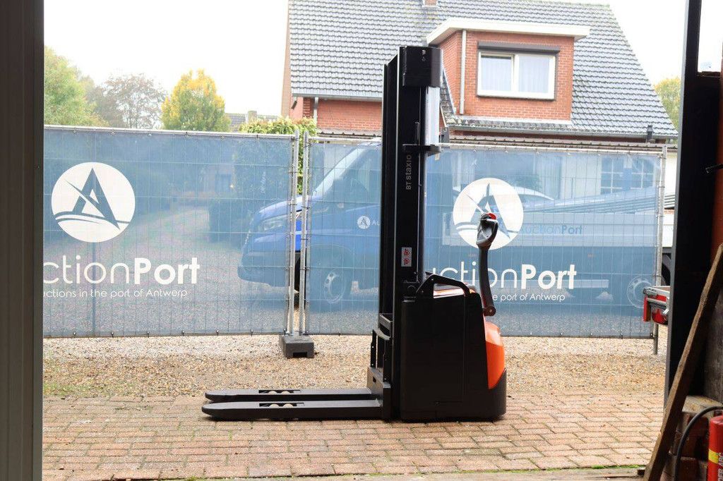 Toyota SWE200 Electric Stacker 2000kg 3.5m 2019
