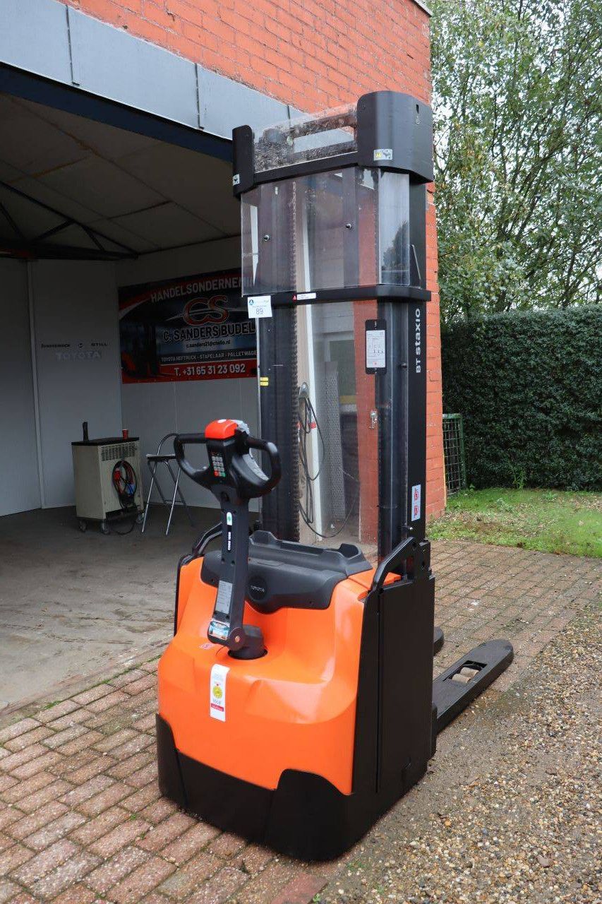Toyota SWE200 Electric Stacker 2000kg 3.5m 2019