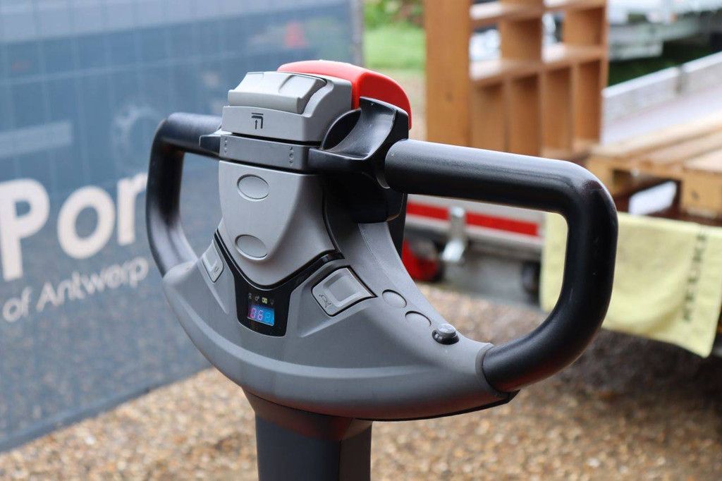 Toyota SWE200 Electric Stacker 2000kg 3.5m 2019