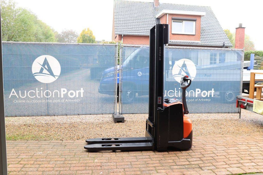 Toyota SWE140 Electric Stacker 1400kg 3.25m 2017