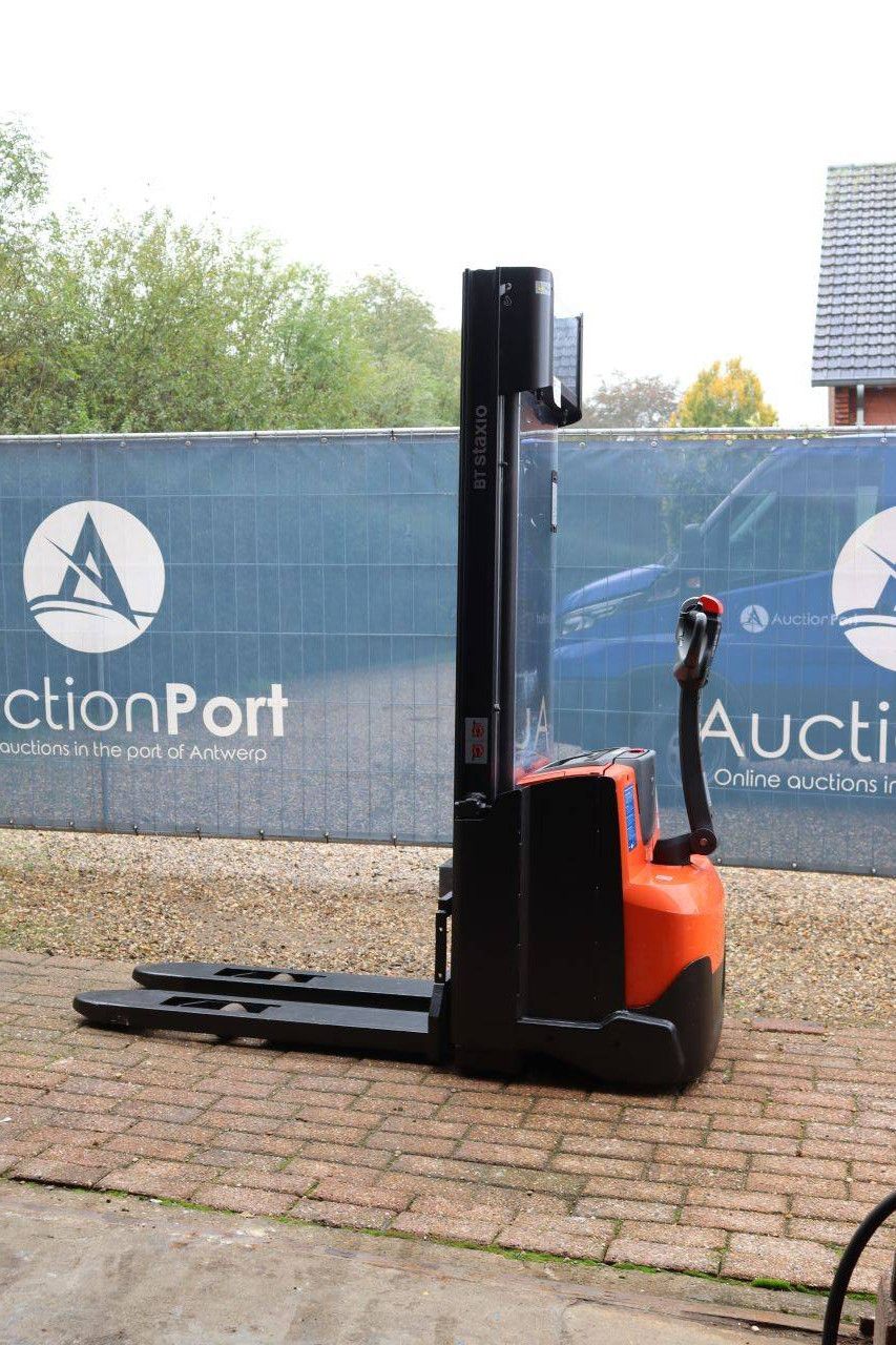 Toyota SWE140 Electric Stacker 1400kg 3.2m 2017
