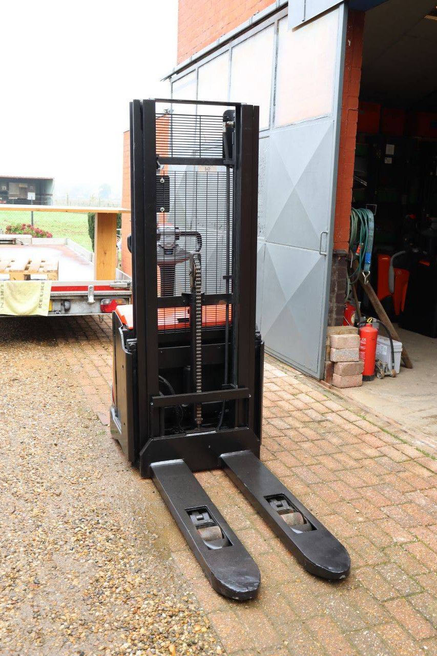Stacker Toyota SWE120L Electric 1200kg 2.9m 2019