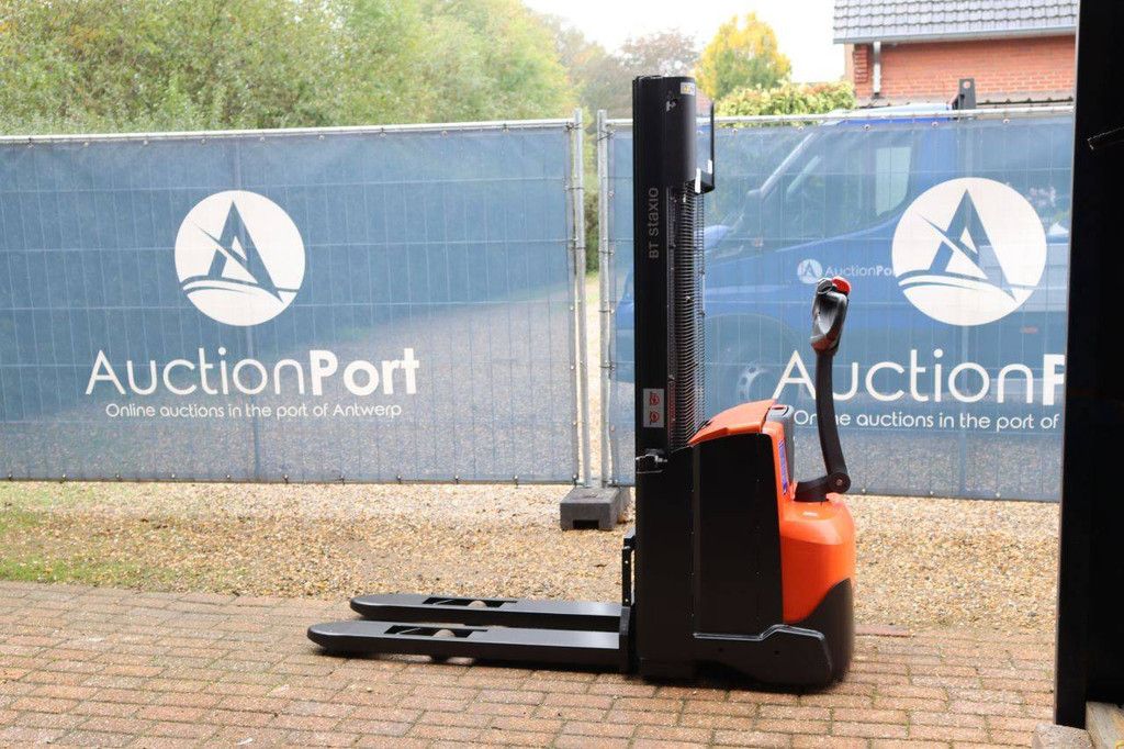 Stacker BT SWE120 Electric 1200kg 2.9m 2016