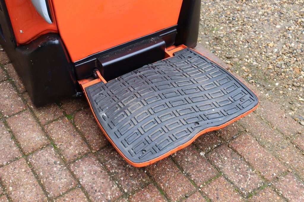 Toyota SPE200D Electric Stacker 2000kg 2.1m 2018