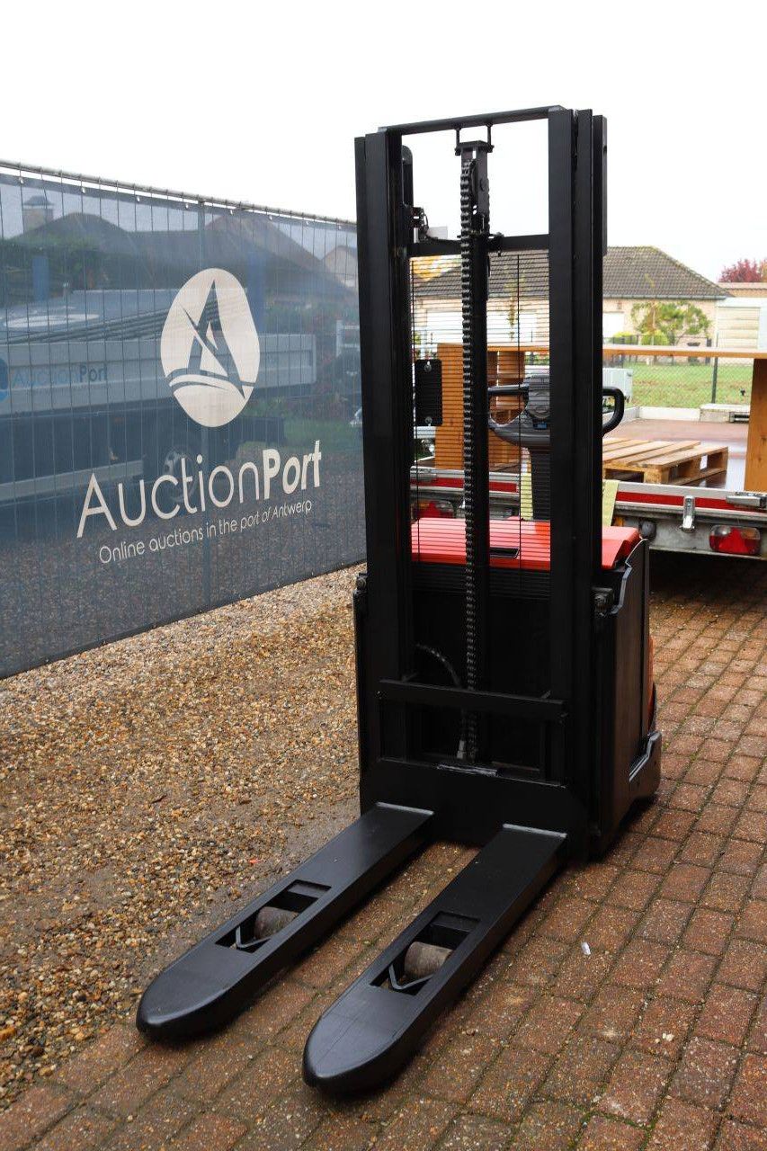 Stacker BT SWE120 Electric 1200kg 2.9m 2016