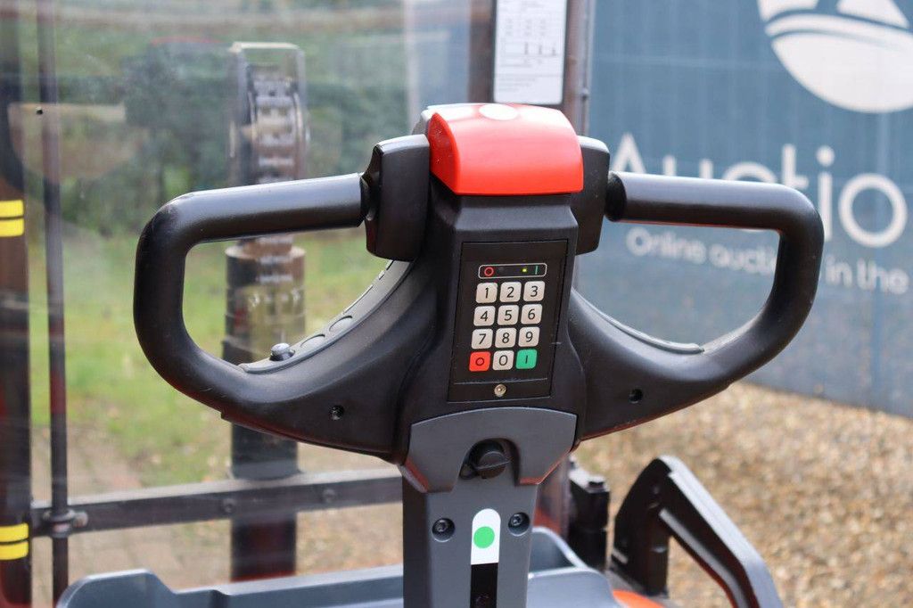 Toyota SWE200 Electric Stacker 2000kg 3.1m 2019