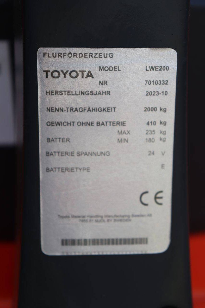 Toyota LWE200 Elektro-Hubwagen 2000 kg 2023
