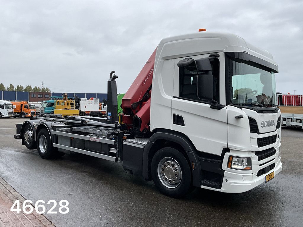 Scania P 360 HMF 22 Tonmeter laadkraan