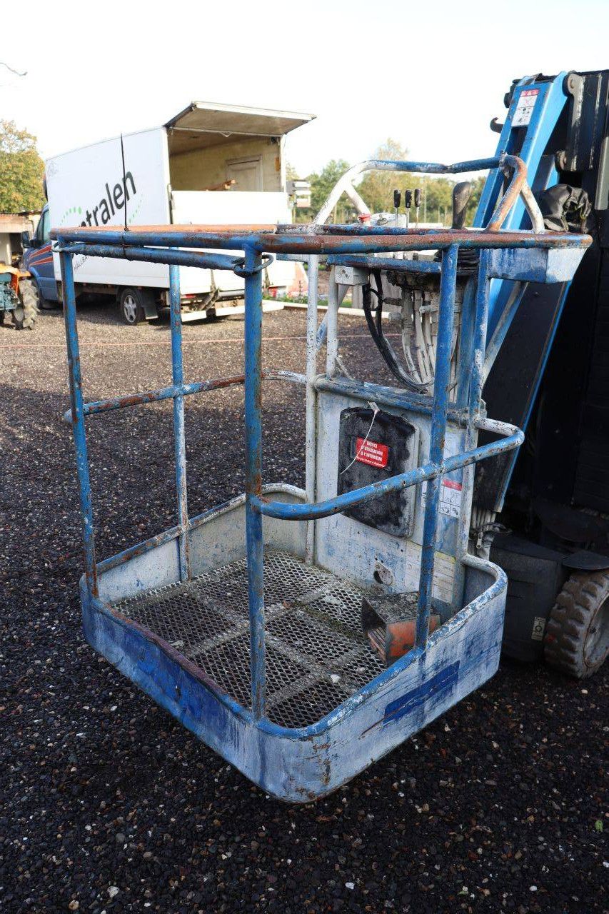 Mast Lift ATN Piaf 880R Electric 200kg 10m 2015