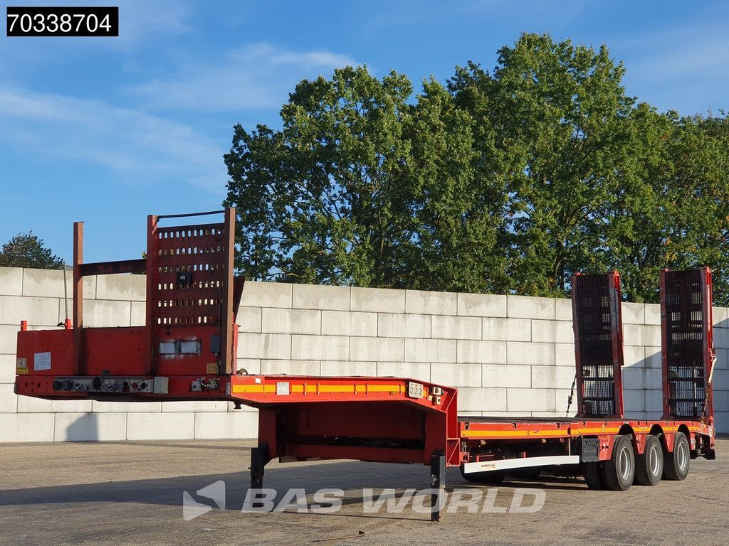 Faymonville STZ-3AUB Extendable + Lifting Bed Ramps SAF 3x Steering