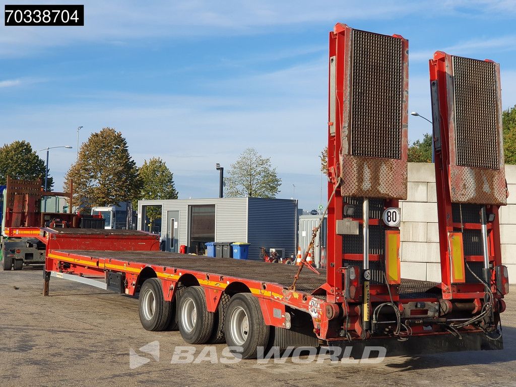 Faymonville STZ-3AUB Extendable + Lifting Bed Ramps SAF 3x Steering
