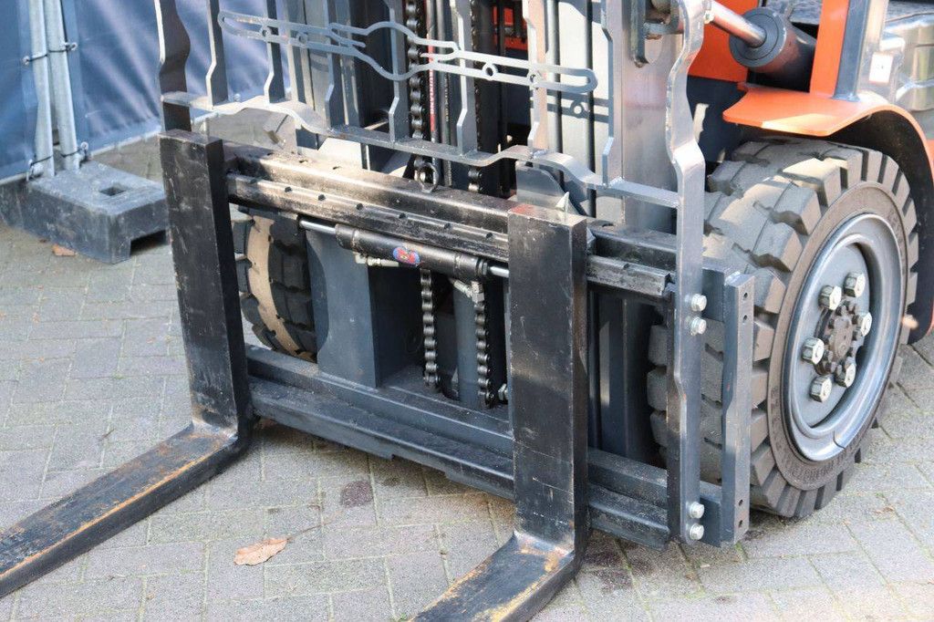 Schwerlast-Gabelstapler CPD30 Elektro 3000 kg 4,5 m 2023