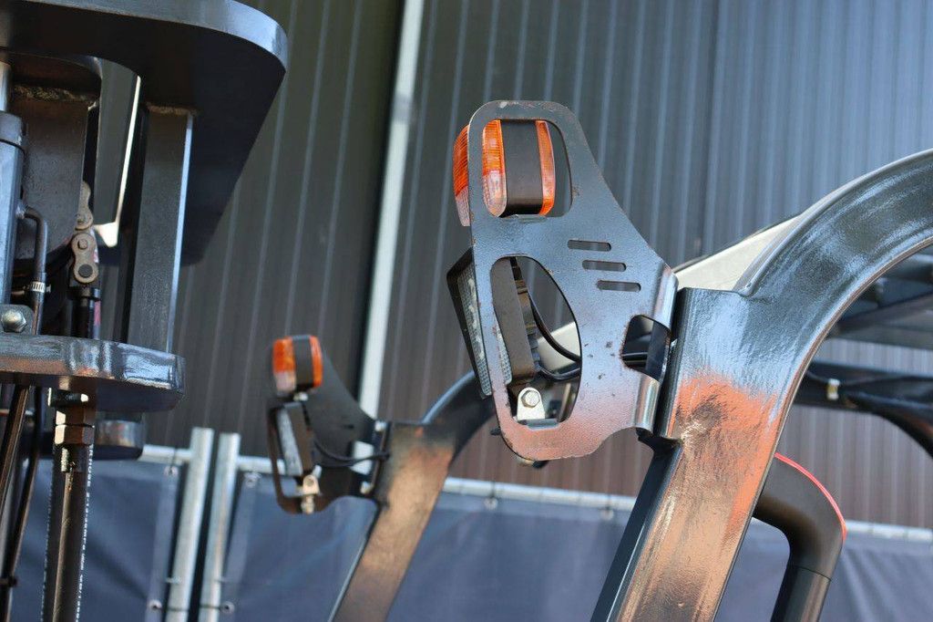 Schwerlast-Gabelstapler CPD30 Elektro 3000 kg 4,5 m 2023