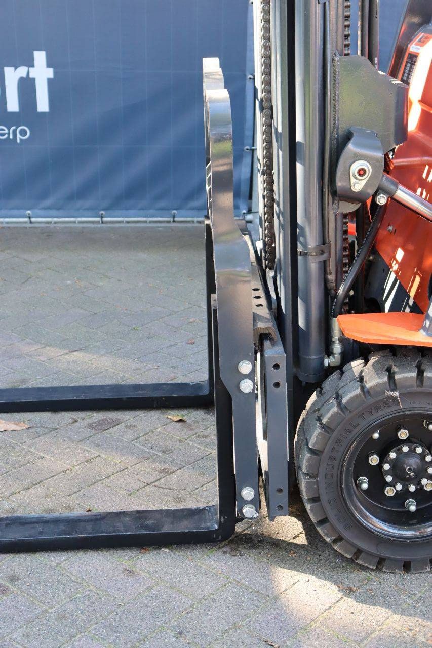 Gabelstapler für schwere Lasten CPD16 Elektro 1600 kg 4,8 m 2024
