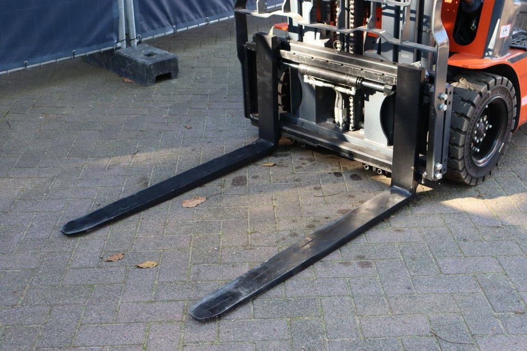 Gabelstapler für schwere Lasten CPD16 Elektro 1600 kg 4,8 m 2024