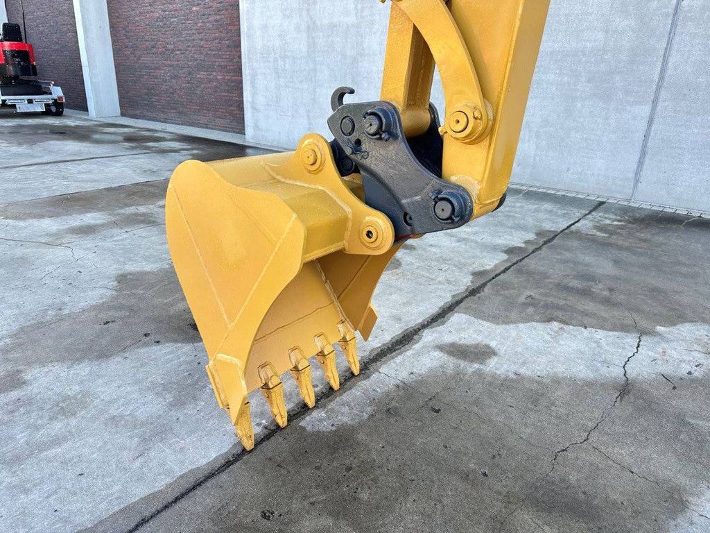 Midi-Bagger Caterpillar 305.5E2 Diesel 2016