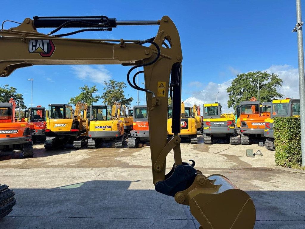 Midi-Bagger Caterpillar 305.5E2 Diesel 2016